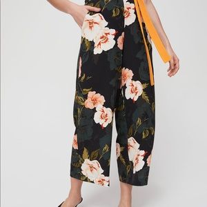 Aritzia Wilfred Faun Pant - Floral - Size Medium
